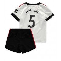 Manchester United Harry Maguire #5 Fotballklær Bortedraktsett Barn 2022-23 Kortermet (+ korte bukser)